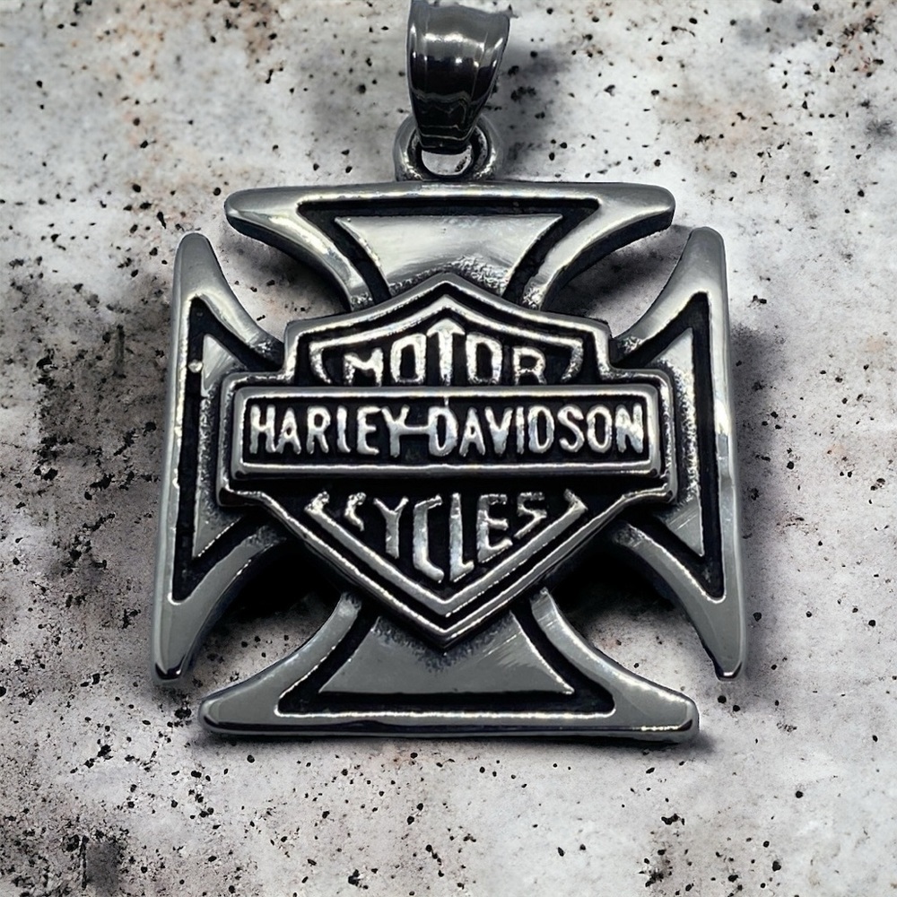 Stainless steel pendant